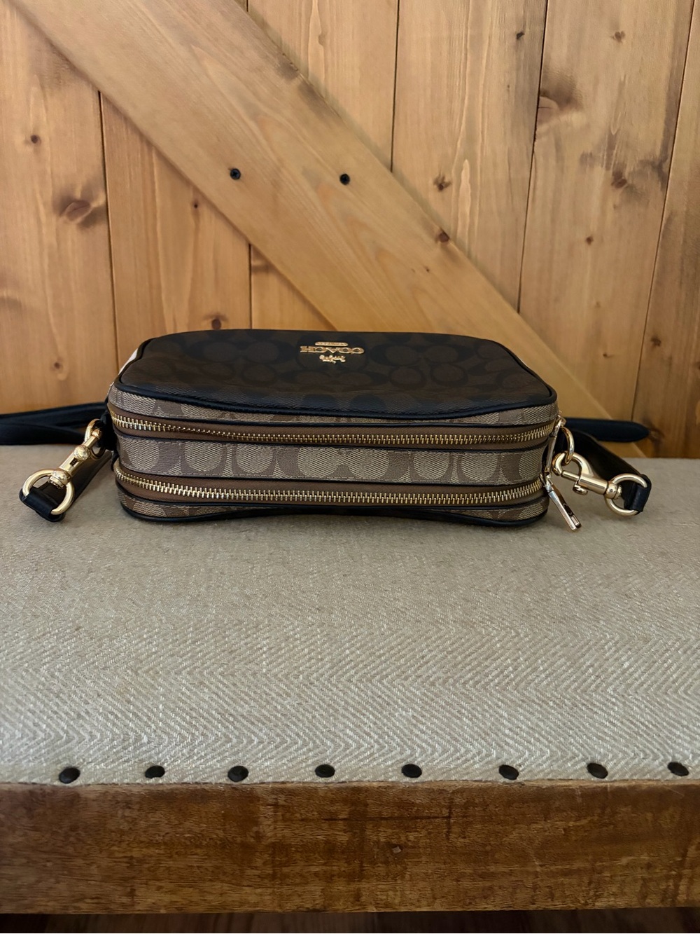 COACH Jes Crossbody Bag in Blocked Signature Canvas | Model #C1767 - Picture 4 of 15